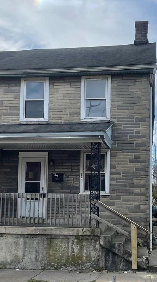 18 Strode Ave - Photo 2 of 23