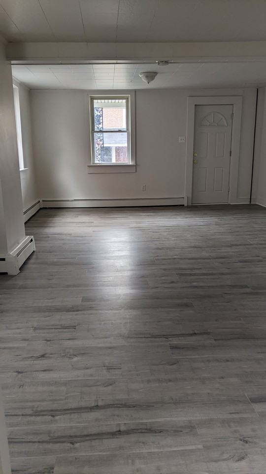 18 Strode Ave - Photo 5 of 23