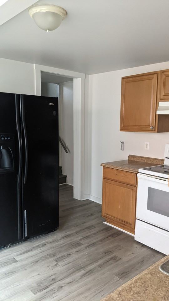 18 Strode Ave - Photo 7 of 23