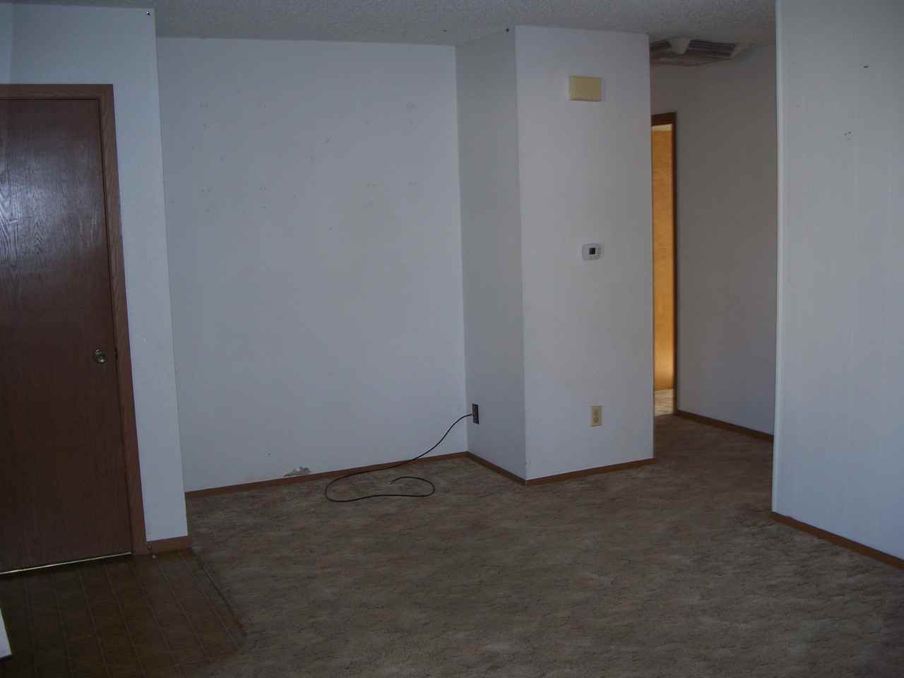 3039 Mohawk Ave - Photo 7 of 11