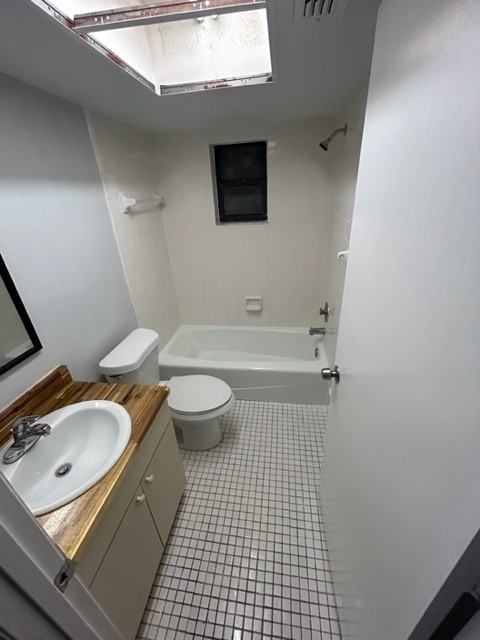 821 Mecca Dr #B - Photo 4 of 10