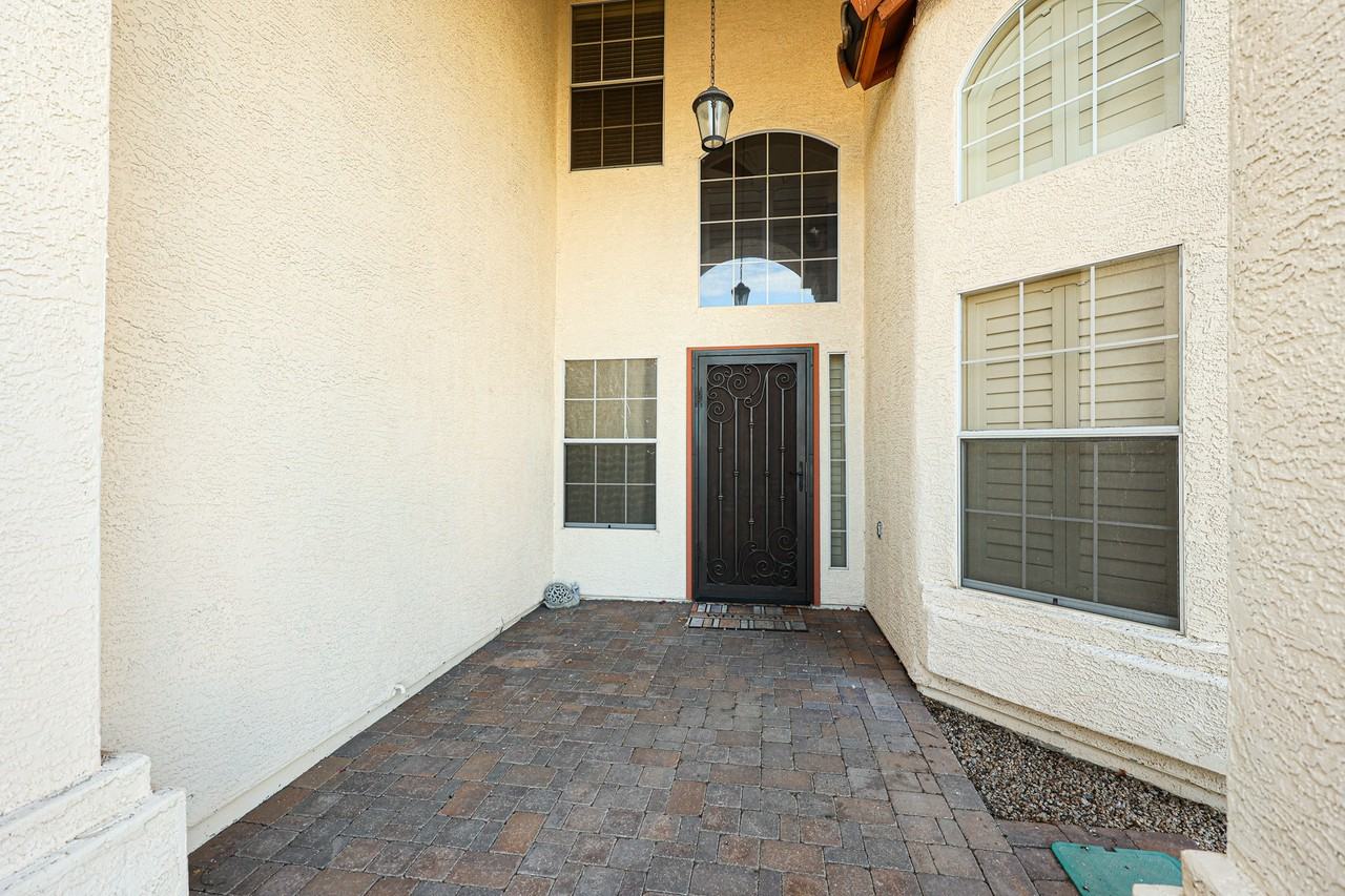 5839 W Beryl Ave - Photo 4 of 47