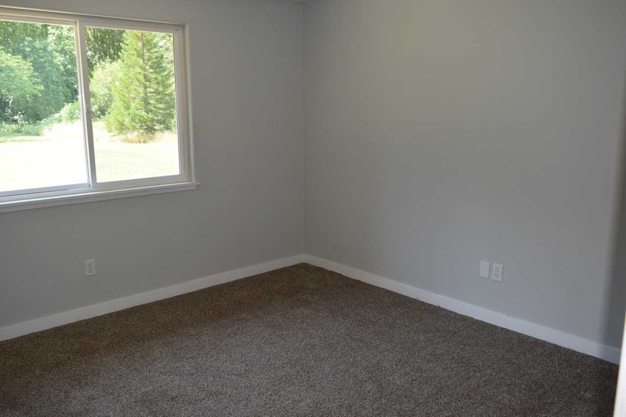 369 Greene St - Photo 2 of 9
