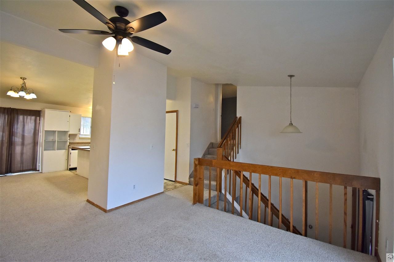 3768 Sw - Photo 3 of 31