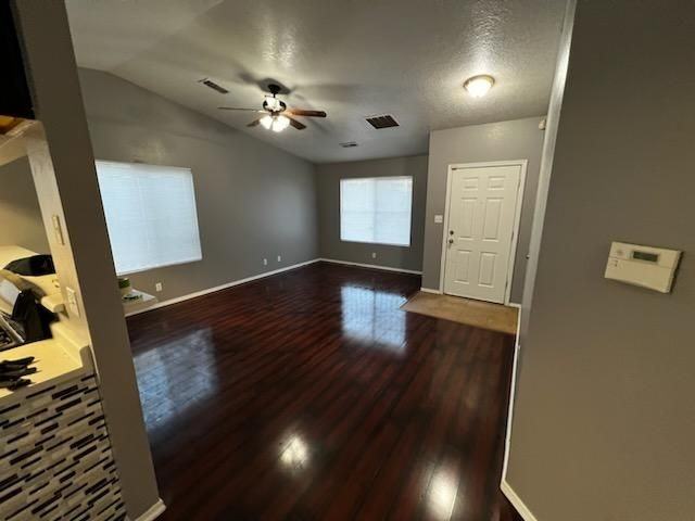 823 Sunwest Dr Sw - Photo 3 of 11