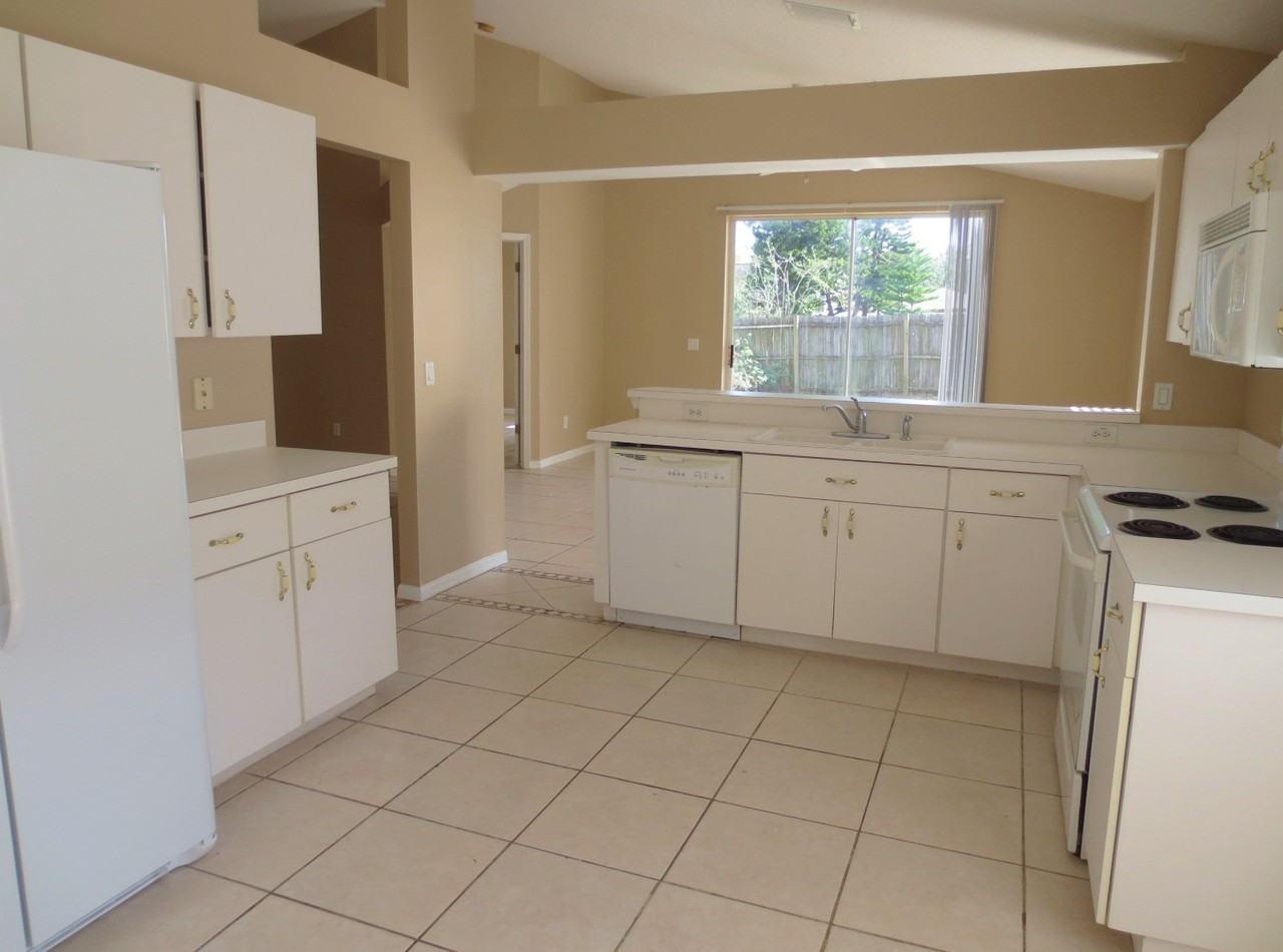 1819 Brandon Brook Rd - Photo 3 of 10