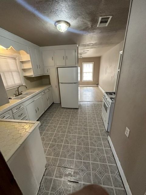 6346 Monroe St - Photo 5 of 22