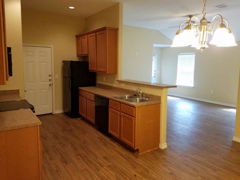 1208 Orange St - Photo 2 of 4