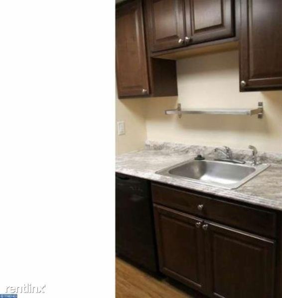 109 Village Walk - Photo 3 of 12