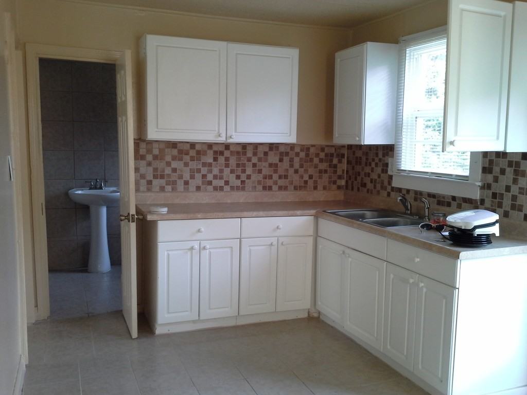 425 Pack Rd - Photo 2 of 5