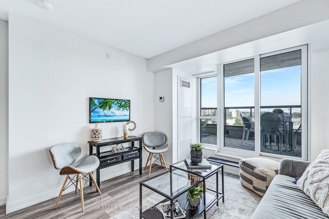 8 Trent Avenue - Photo 3 of 19