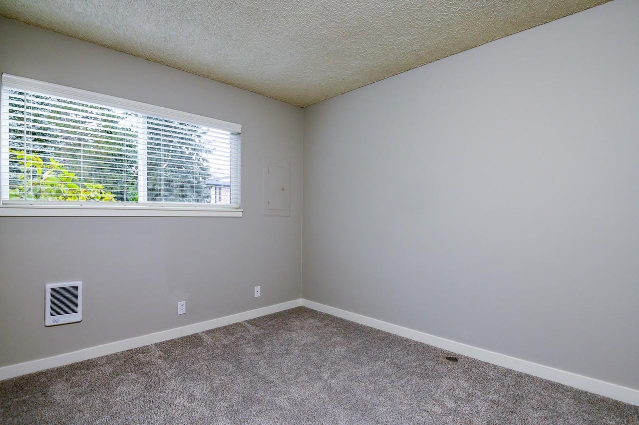 The Hideaway - Photo 6 of 20