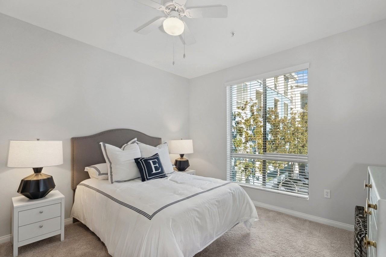 Enclave at Warner Center - Photo 4 of 21