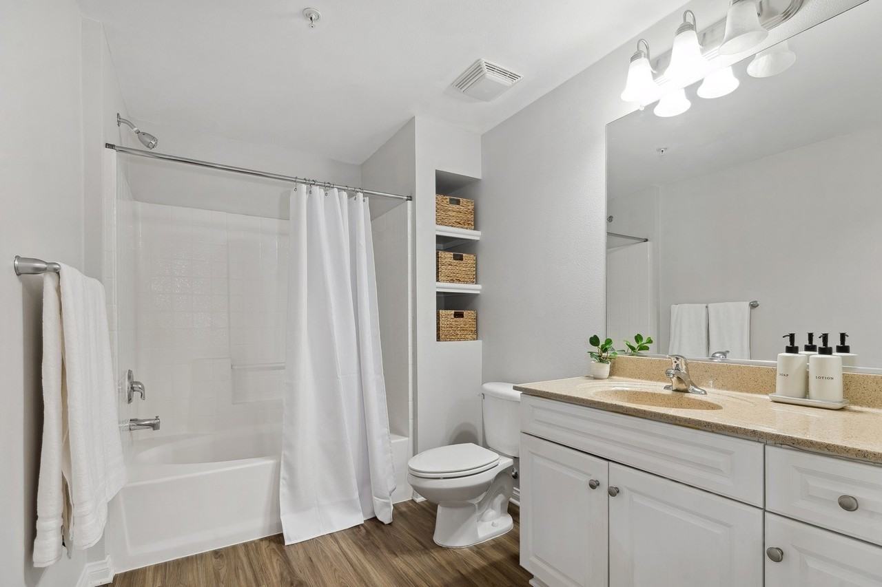 Enclave at Warner Center - Photo 6 of 21