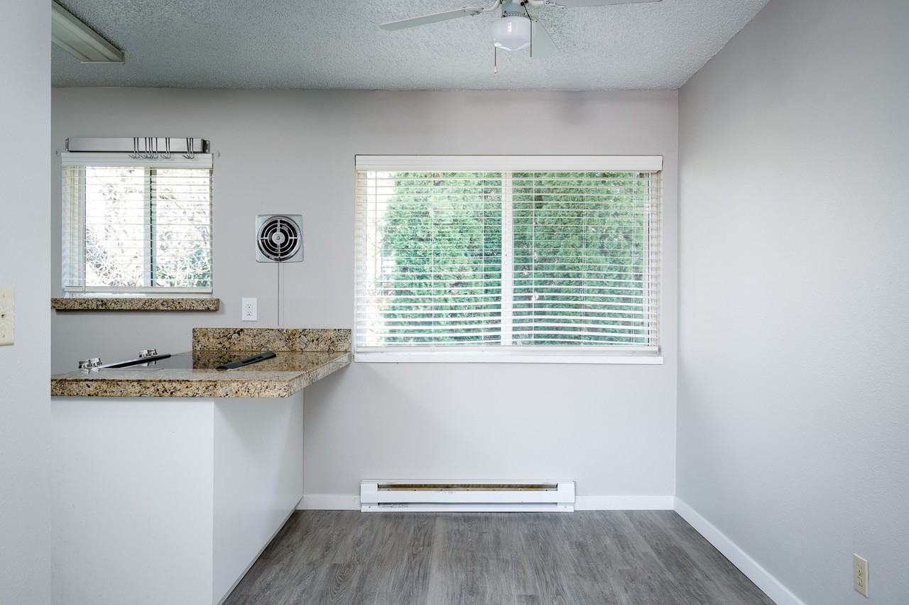 Ivy Terrace - Photo 7 of 24