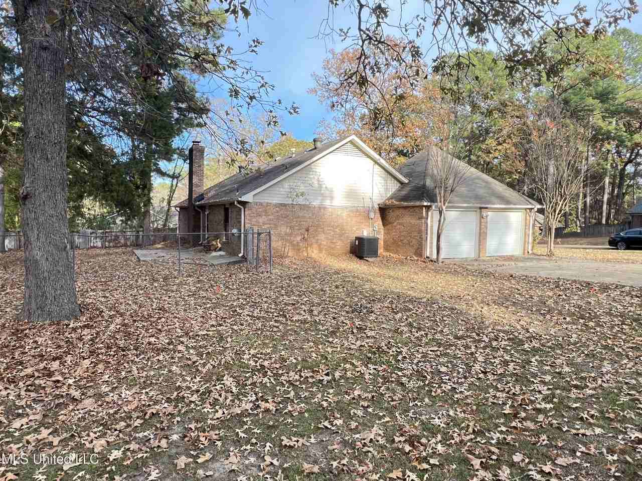 179 Bellegrove Circle Circle - Photo 3 of 16