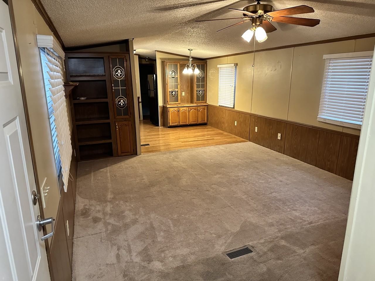1368 White Oak St #NA - Photo 3 of 23
