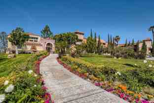 21661 Brookhurst St - Photo 1 of 1