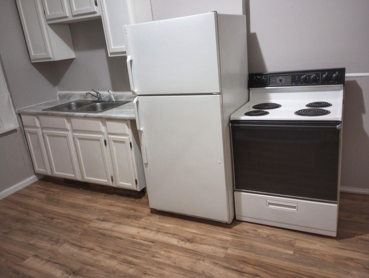 3839 Illinois Ave - Photo 2 of 14