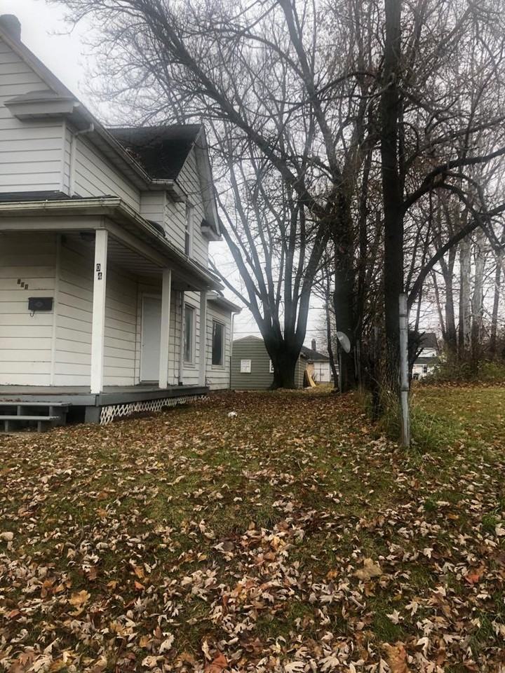 804 S 26th St - Photo 2 of 34