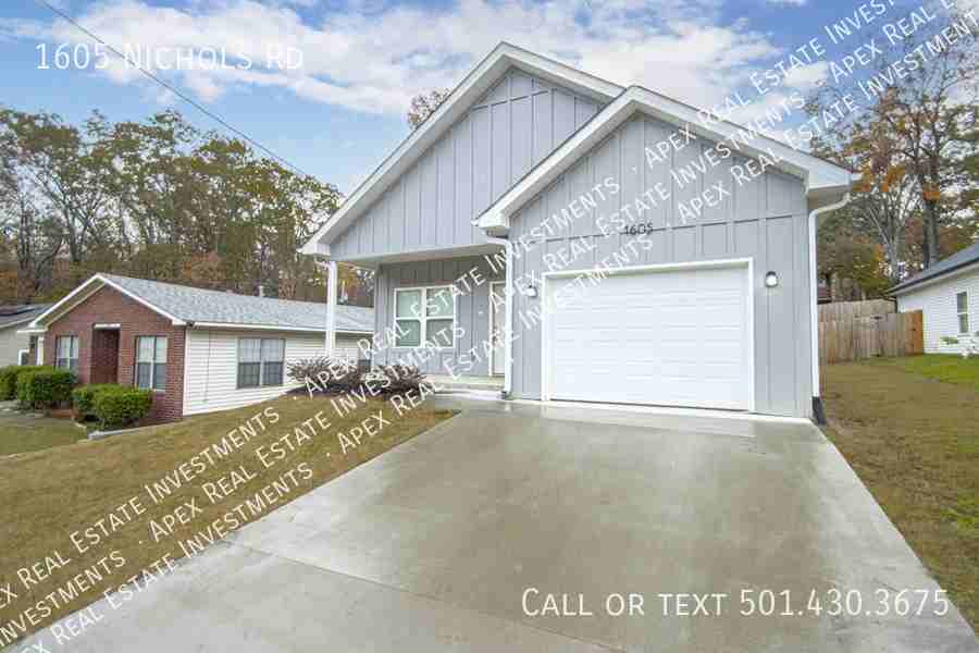 1605 Nichols Rd - Photo 3 of 36