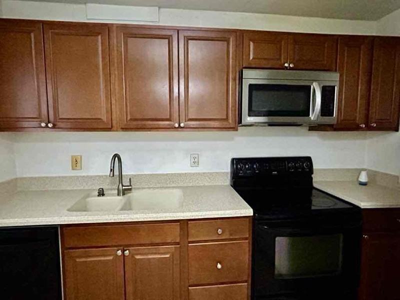 719 Sw 75th St #102 - Photo 3 of 7