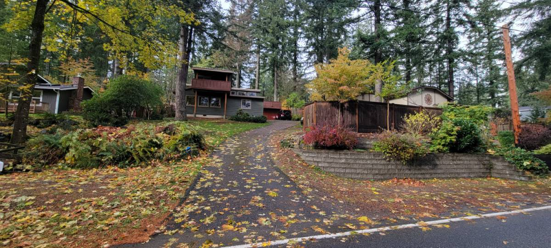 17417 Cedar Falls Rd Se - Photo 2 of 5