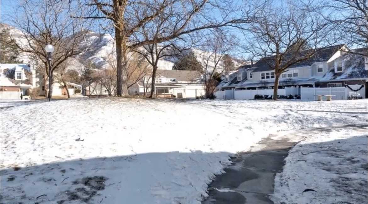 857 Pheasantbrook Cir #857 - Photo 3 of 24