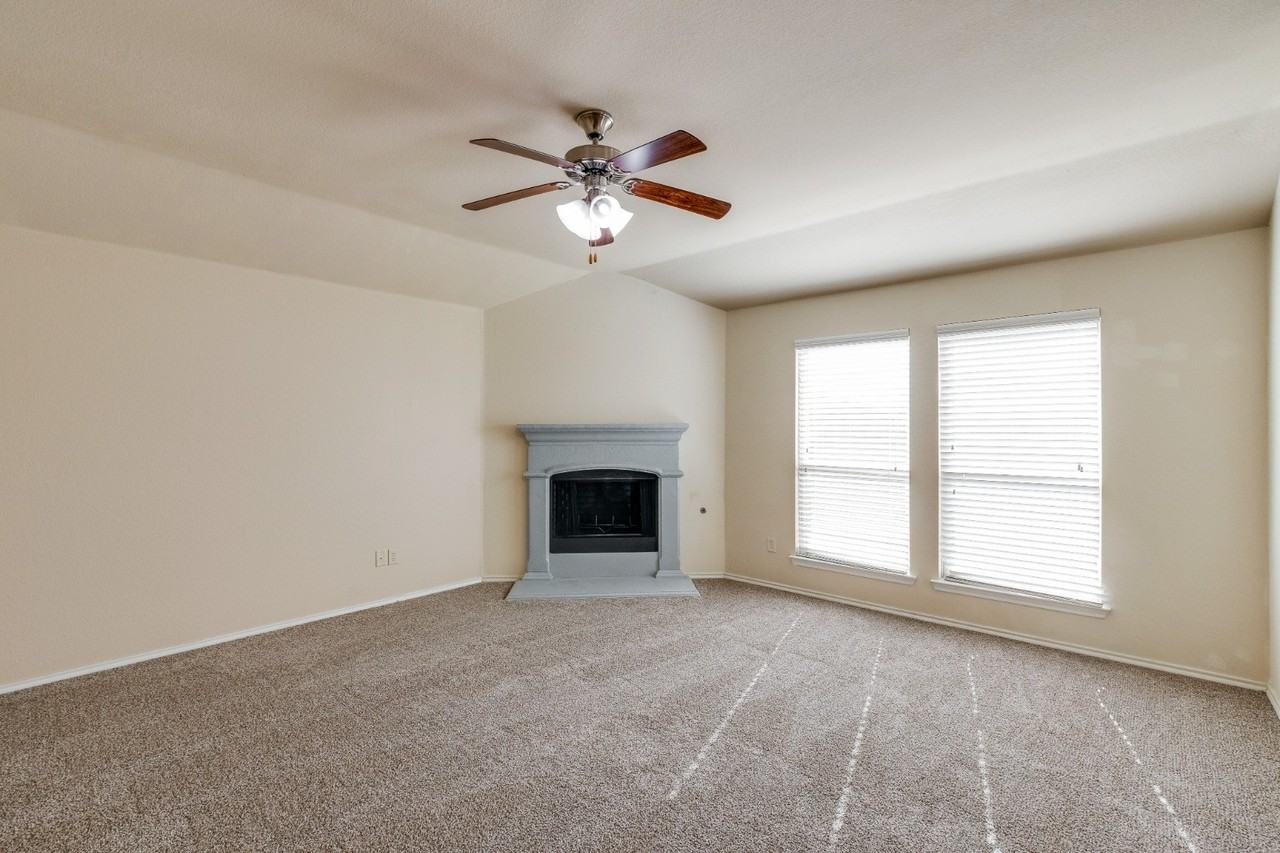 1103 Ellis Rd #NA - Photo 3 of 12