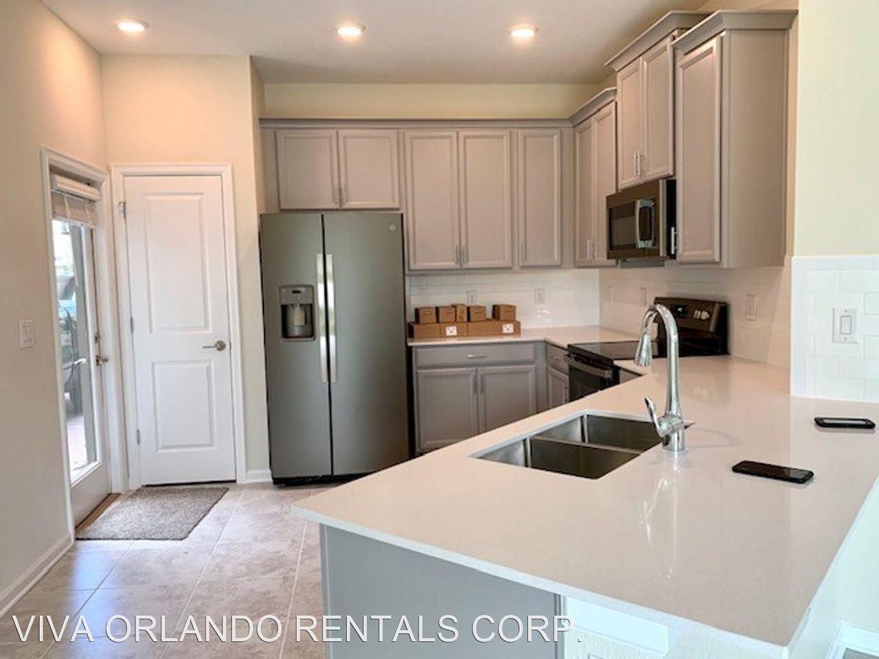 1302 Shinnecock Hills Dr - Photo 2 of 16
