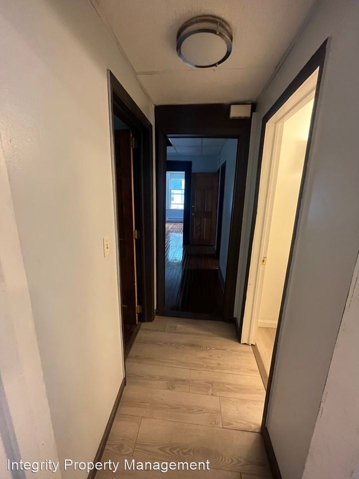 395 2nd Street - Photo 3 of 11