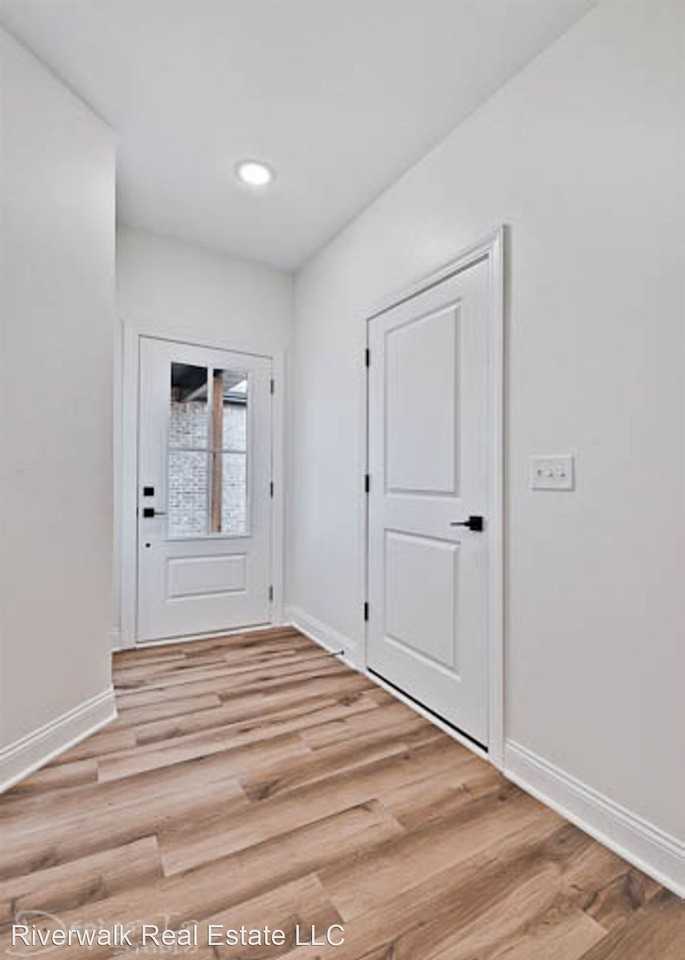 Big Creek Patio Home - 3 Bed 2 Bath 2 Car Garage - Photo 2 of 8