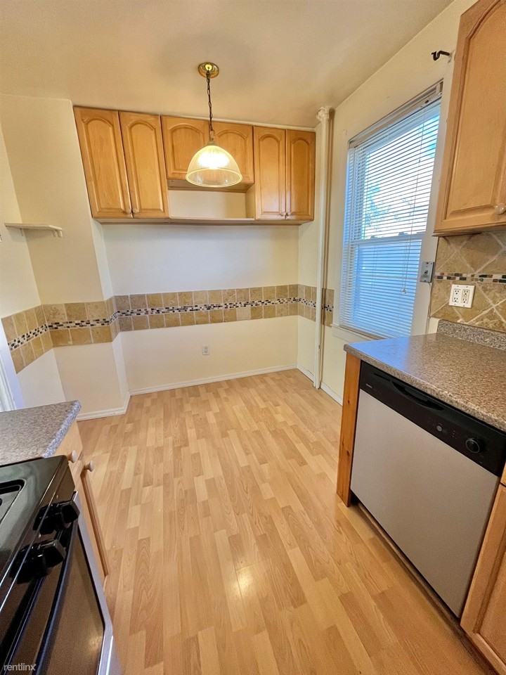 89 Hillcrest Ave - Photo 3 of 10