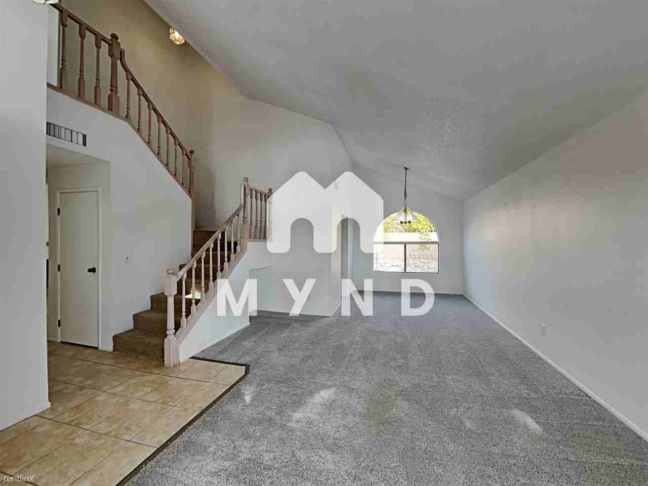 2702 W Camino Del Venegas - Photo 2 of 20