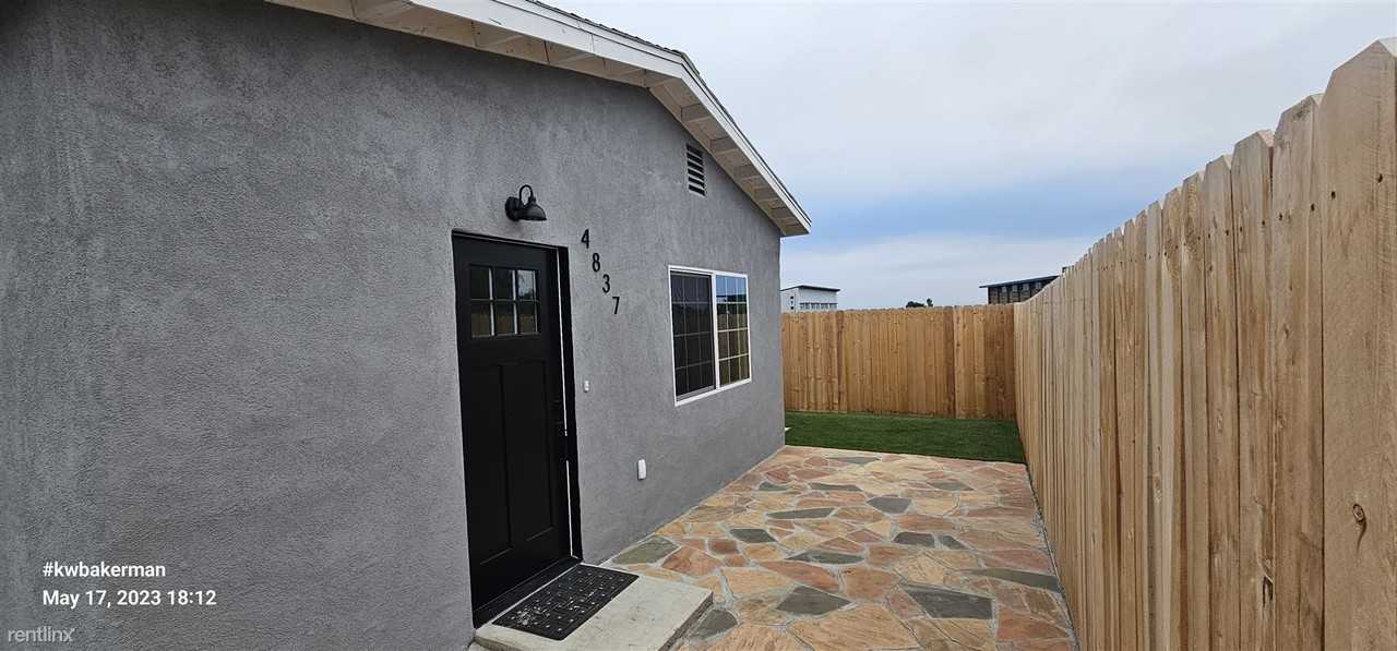 4837 A St - Photo 2 of 12