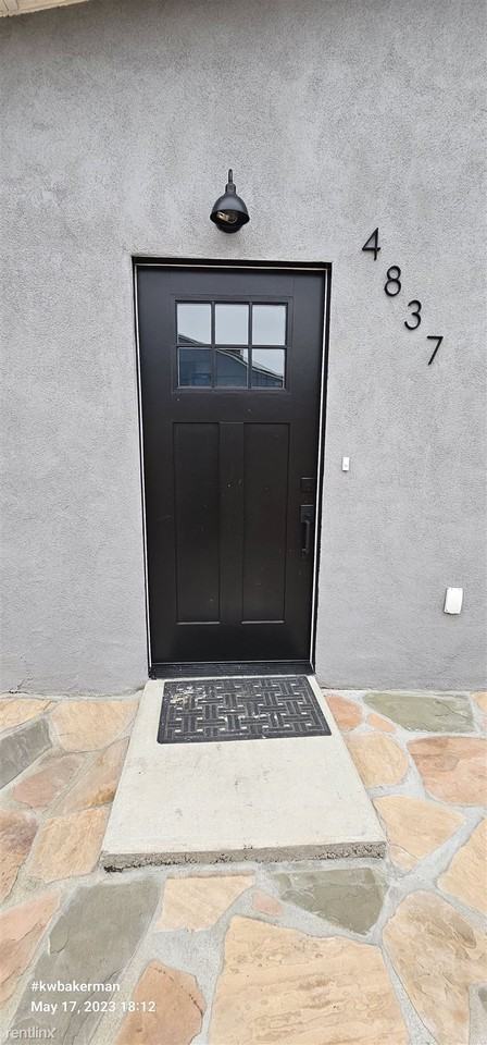 4837 A St - Photo 3 of 12