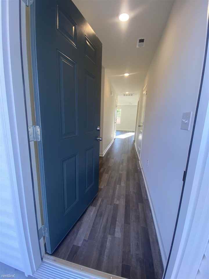 139 Paraiso Creek Dr - Photo 2 of 13