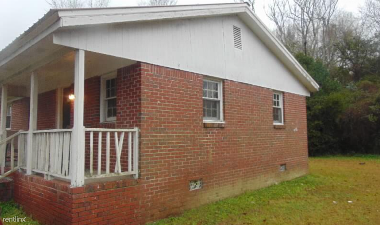 1715 Clinton St - Photo 3 of 22