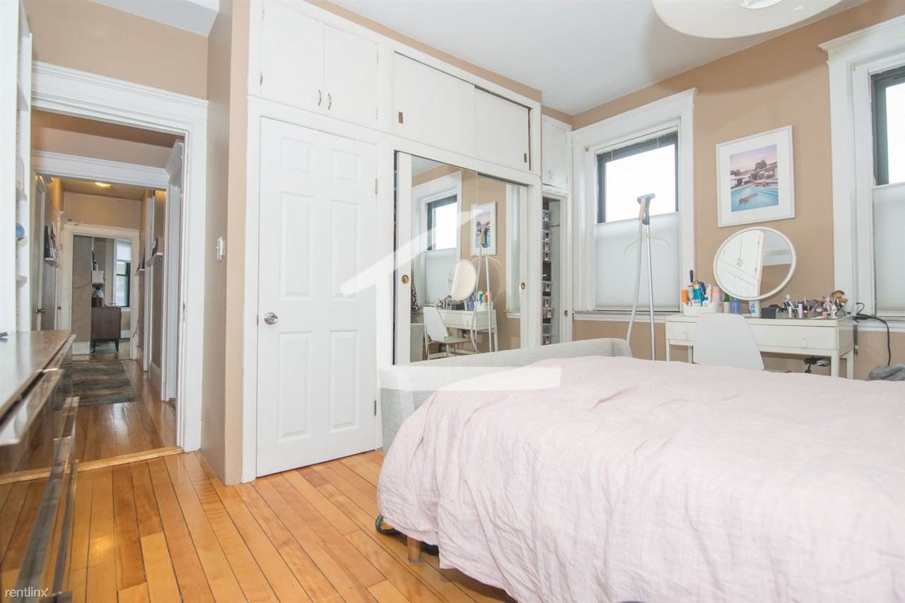 179 Harvard Ave - Photo 2 of 10