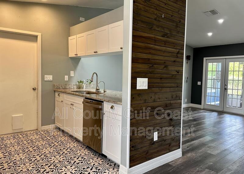 8034 56th Ct E - Photo 3 of 18