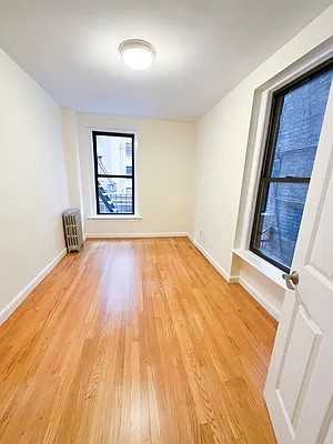 232 E 84th St #2 - Photo 2 of 8