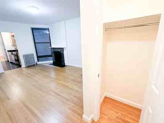 232 E 84th St #2 - Photo 6 of 8