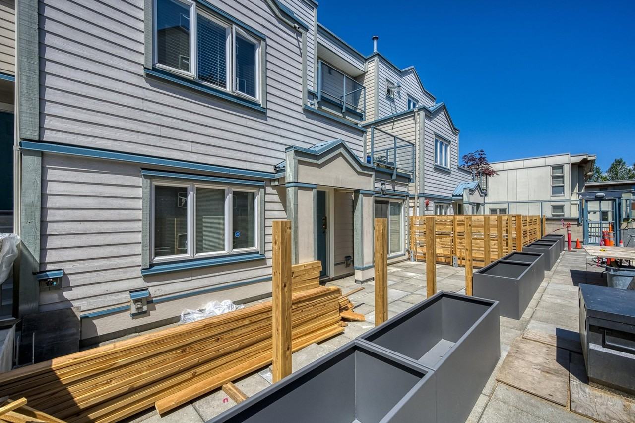 629 West 7th Avenue - Photo 3 of 18