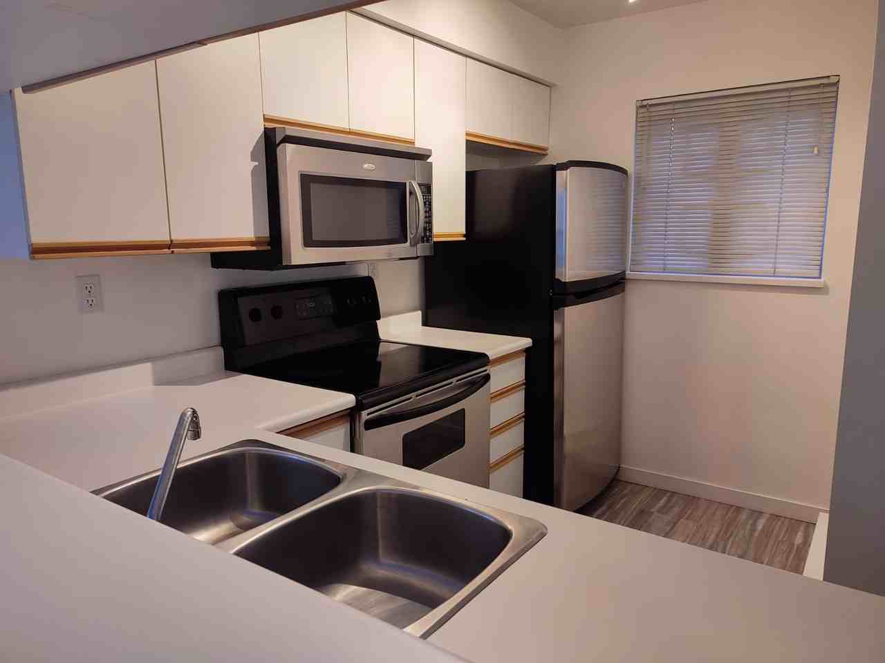 629 West 7th Avenue - Photo 7 of 18