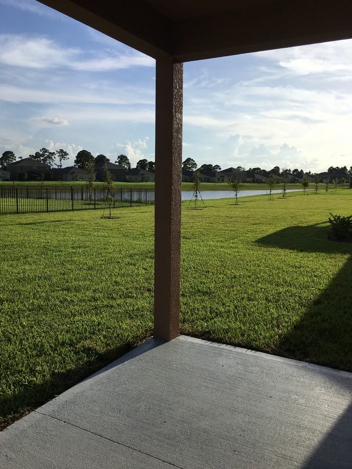 1522 Lexington Sq Sw - Photo 4 of 19