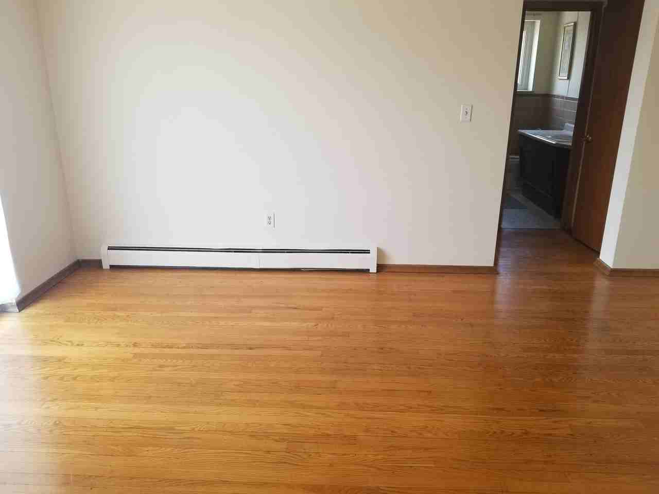 12 Westmount Rd W - Photo 2 of 7