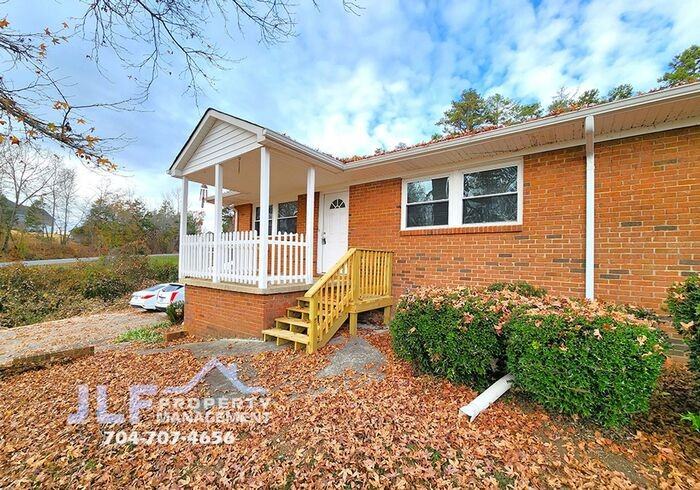 4631 Club View Dr #4633 - Photo 3 of 18