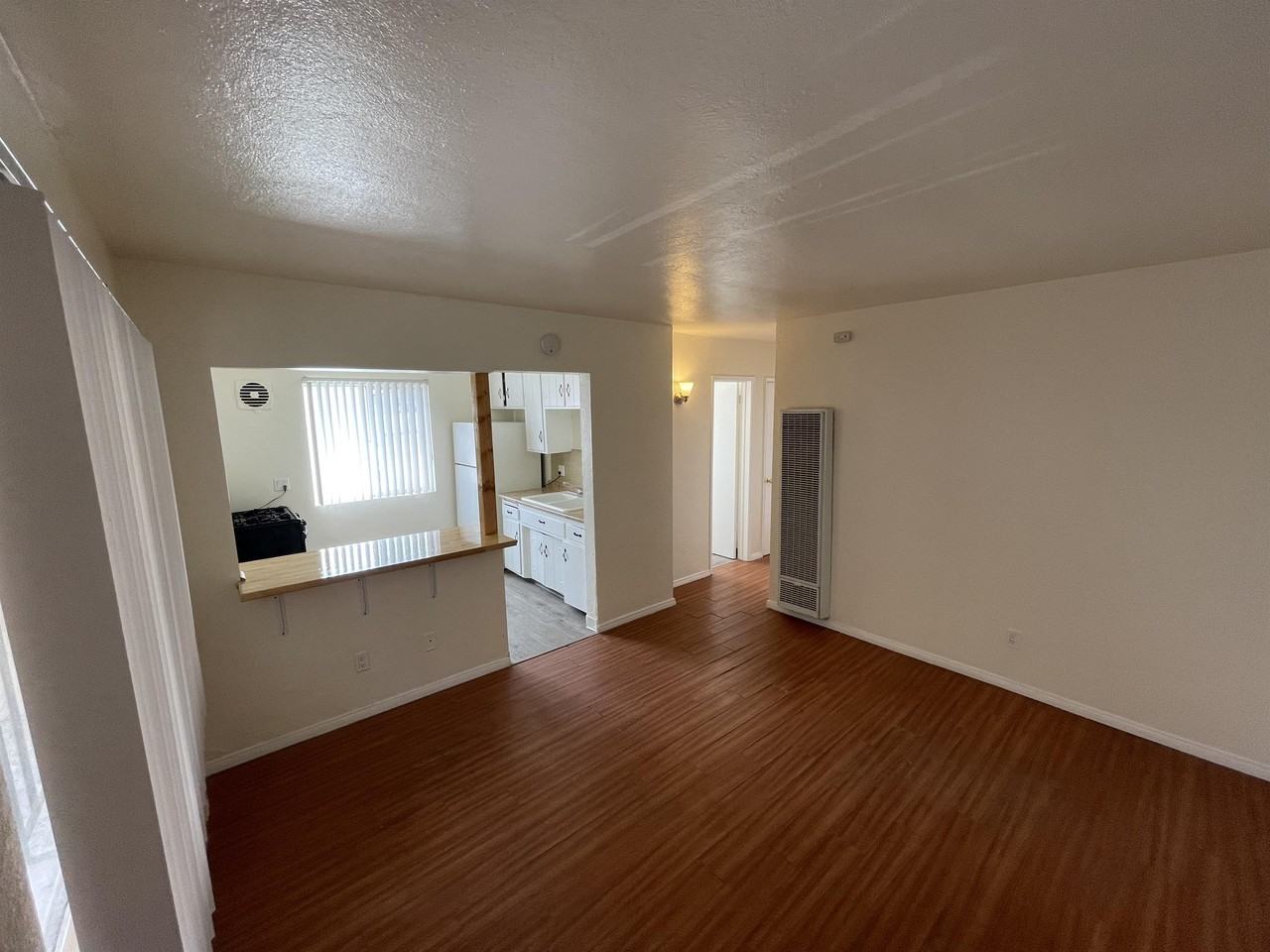 4082 48th St #4082 - Photo 2 of 31