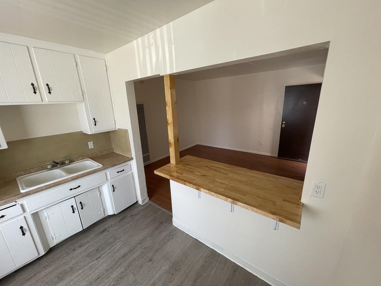 4082 48th St #4082 - Photo 6 of 31