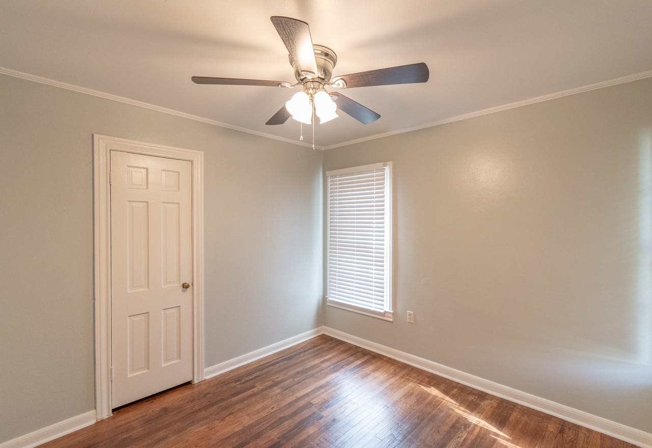 3721 Grim Ave #1 - Photo 4 of 19